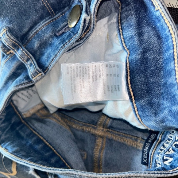 American Eagle Distressed Super Stretch. high Rise Jeggings Size 10 - Picture 14 of 14